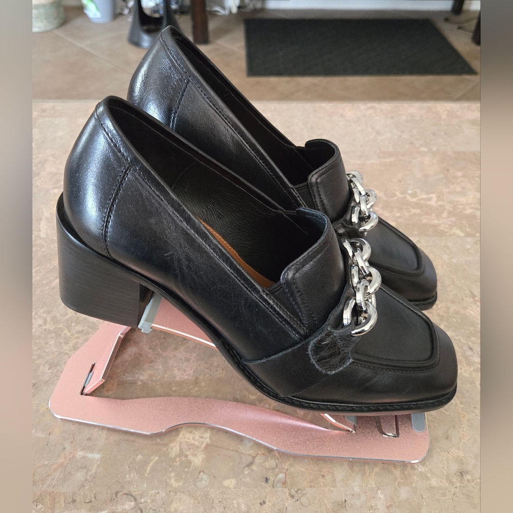 Donald J. Pliner Black Leather Loafers with Silver Chain  Size: 9.5 - Picture 3 of 8